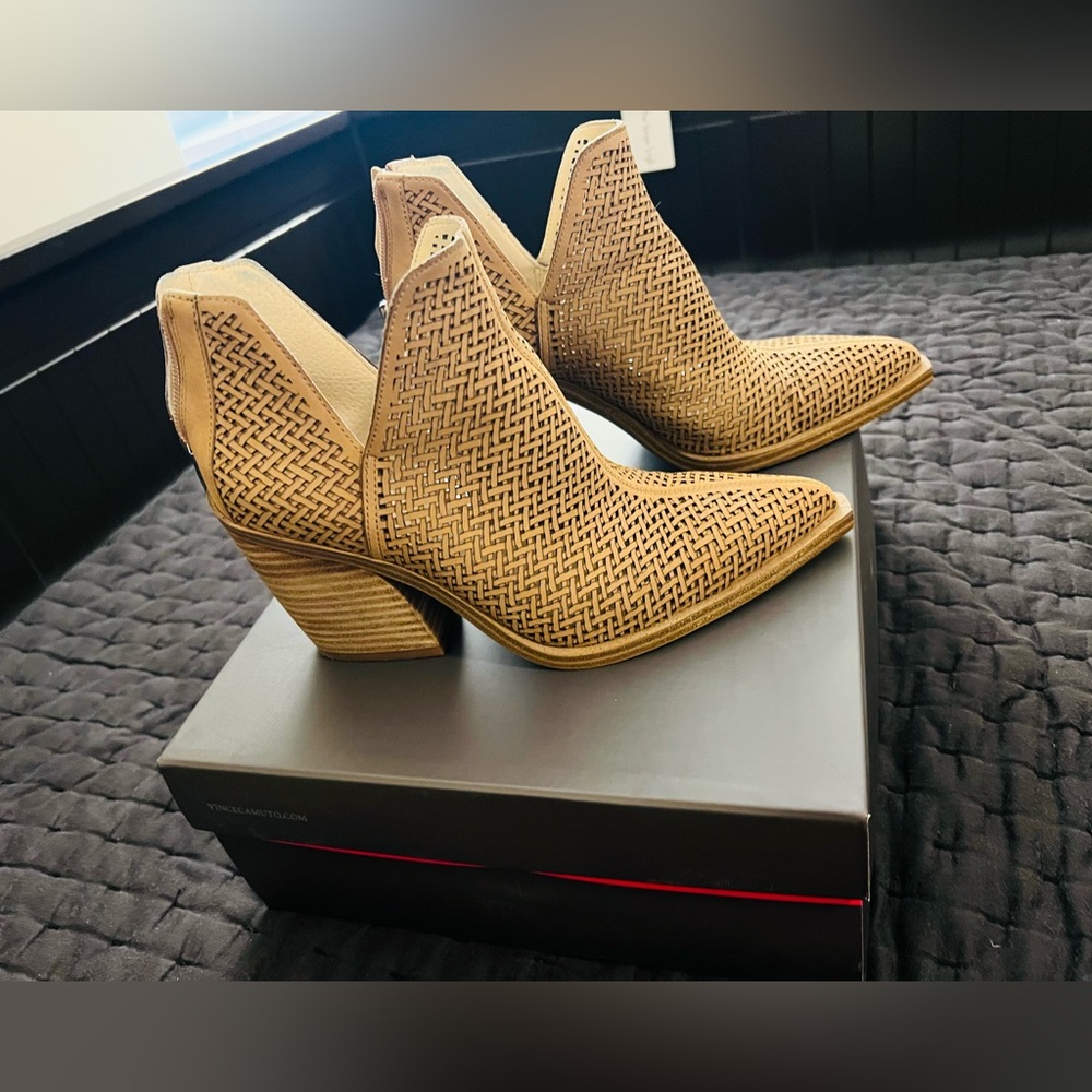 Vince Camuto Tan Woven Ankle Boots - Picture 8 of 12